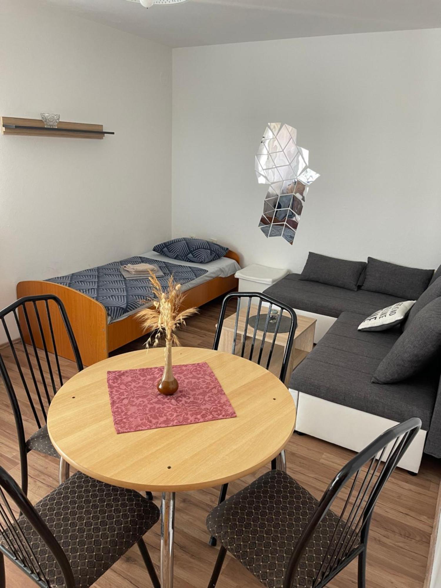 Apartmani Caganic Villa Bledi 비르 외부 사진